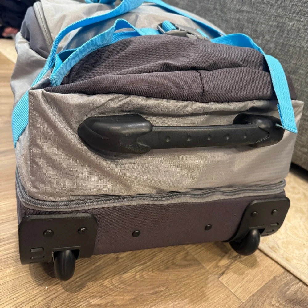 Eddie Bauer Expedition Rolling Duffel Bag Grey Ripstop Wheels Travel Luggage EUC